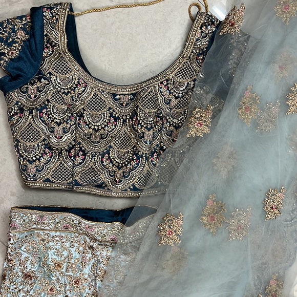 Lehenga - Picture 4 of 5